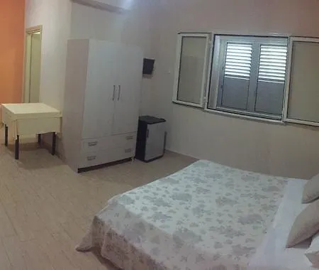 Alojamento de Acomodação e Pequeno-almoço Belvedere Residence Zungri